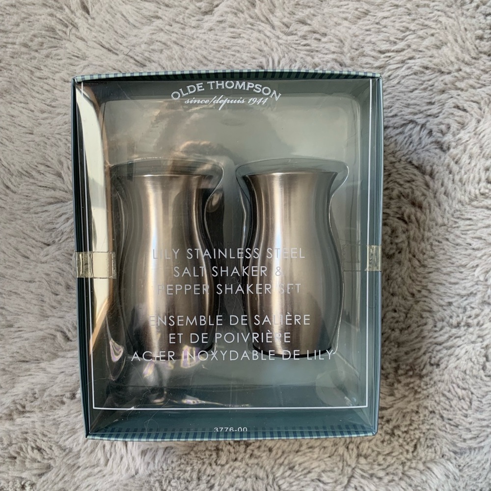 Salt & Pepper Shakers